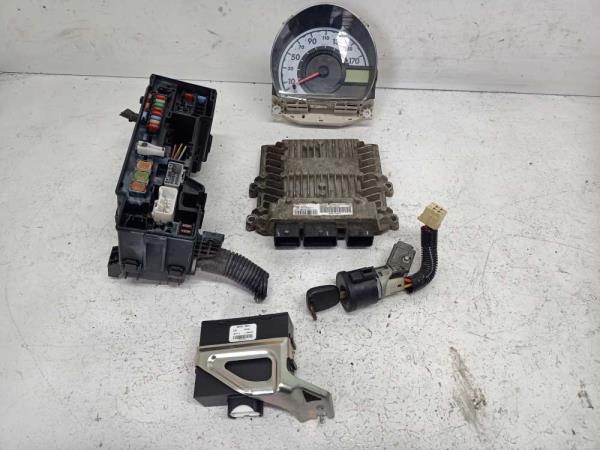 BOITIER COMPLET CITROEN C1 / PEUGEOT 107 / TOYOTA AYGO 1.4 DIESEL - Vue 1